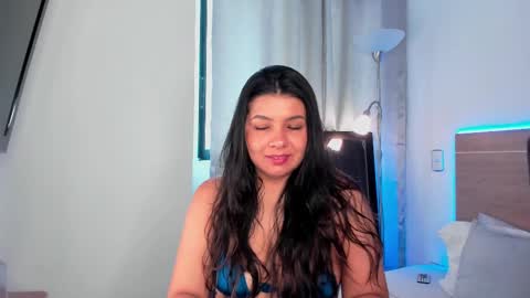 IG Yojanagomez  online show from February 16, 2:21 pm