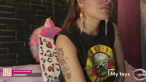 Mia online show from March 2, 1:58 am