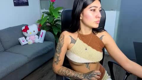 miafox_03 online show from February 26, 9:36 pm