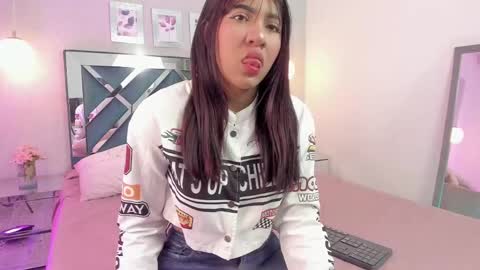 Mia Khalifa online show from February 27, 11:31 am