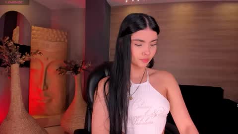 Call me Mia  online show from January 13, 7:29 pm