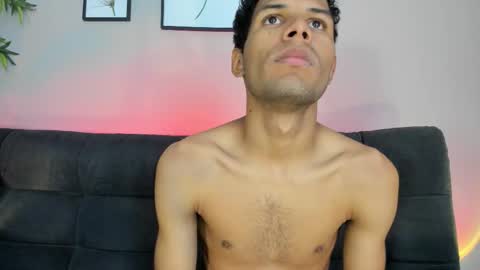 Mia online show from November 3, 7:18 pm