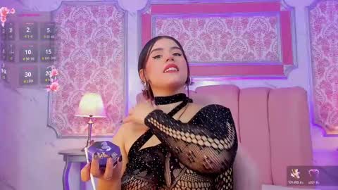 Mia   -5 7001400 Follow  online show from March 7, 2:12 pm