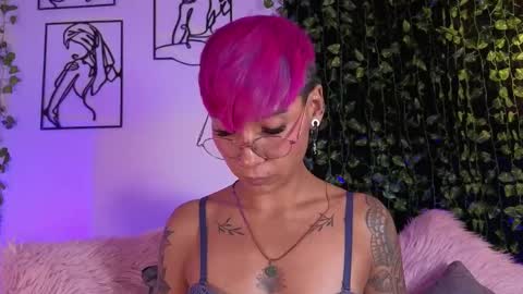 Mia Morgann online show from November 5, 5:40 pm