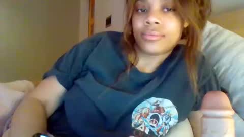 MiaMuffn online show from December 4, 9:51 am