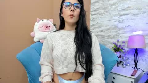 Mia Quevedo online show from January 24, 11:59 am