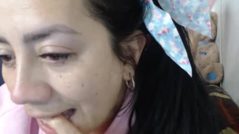 Snapshot of miaslim chatting on October 22, 10:09 am Alejandra Marin get alejandras whatsapp for life for 200 tkns online show from October 22, 10:09 am