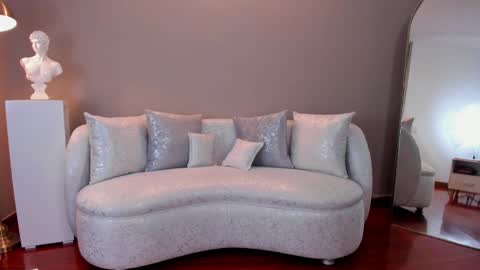 luisa online show from March 3, 12:09 pm