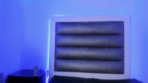 Mia online show from March 1, 5:51 am