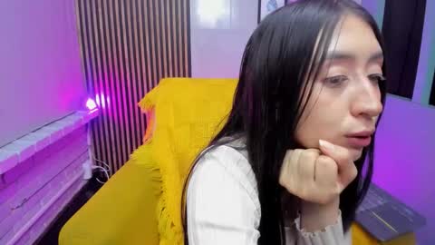 Snapshot of miilu__1 chatting on October 15, 4:04 am miilu  online show from October 15, 4:04 am