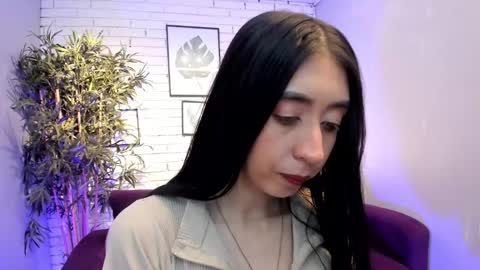 Snapshot of miilu__1 chatting on March 4, 3:44 am miilu  online show from March 4, 3:44 am