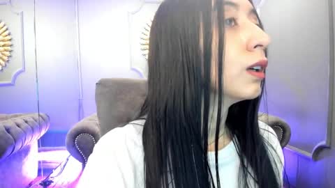 Snapshot of miilu__1 chatting on February 2, 3:10 am miilu  online show from February 2, 3:10 am