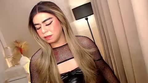 Theresa Luna online show from October 26, 9:43 pm