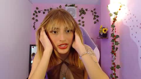 Mikka 3 online show from November 10, 2:23 pm