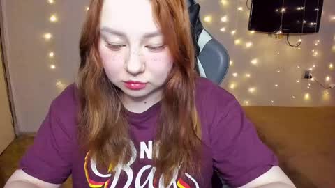 Mila shy sensual person  online show from December 3, 4:13 am