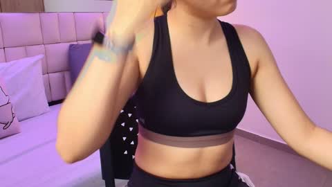 Snapshot of mila_kiitty chatting on January 28, 11:17 am Milena online show from January 28, 11:17 am