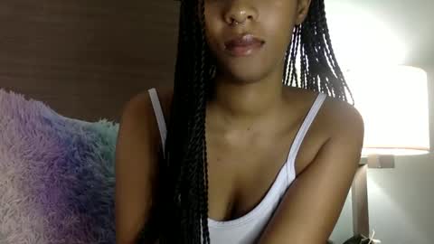 Snapshot of miladreama chatting on January 21, 8:54 pm Miladreama online show from January 21, 8:54 pm