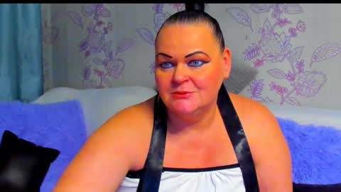 Lana online show from December 1, 2:53 pm