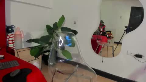 milanx2 online show from October 15, 9:06 pm