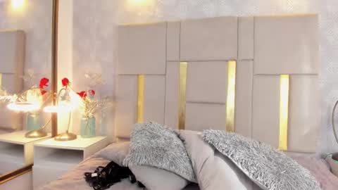 Cami  online show from November 4, 12:54 pm