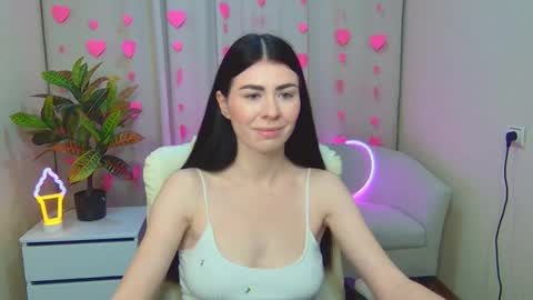 milasecretsss online show from February 8, 8:40 am