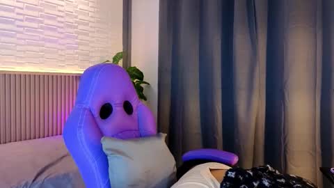 Snapshot of milena_lawson chatting on October 22, 11:48 am milena_lawson online show from October 22, 11:48 am