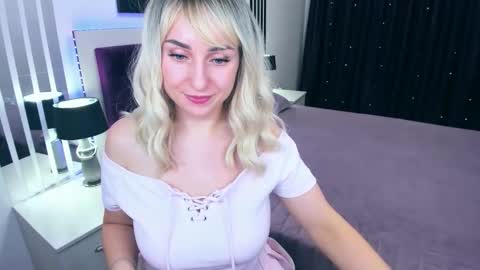 MilenaDaisy online show from February 18, 4:28 pm