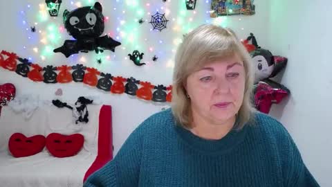 Snapshot of milenawedxy chatting on October 23, 5:46 am Milena online show from October 23, 5:46 am