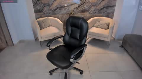 Miley Cruz  IG miley model23 online show from November 23, 5:58 pm