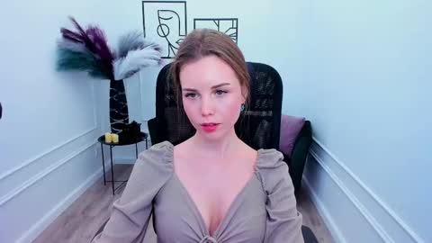 mileygloss online show from November 15, 1:45 pm