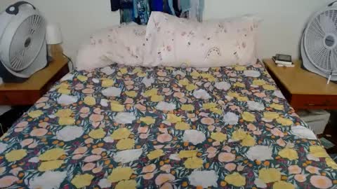 Snapshot of milfmonee chatting on September 29, 4:56 pm MILF Monee online show from September 29, 4:56 pm