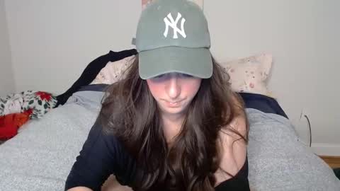 Snapshot of milfmonee chatting on February 19, 3:16 pm MILF Monee online show from February 19, 3:16 pm