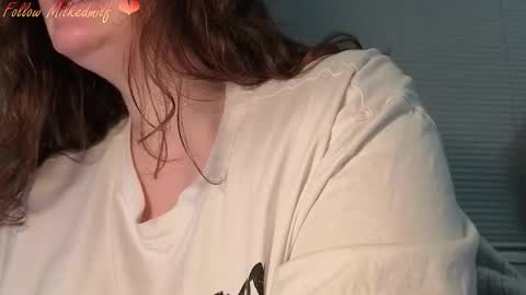 milkedmilf online show from December 15, 7:02 am