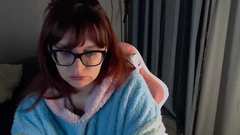 Snapshot of millapoolys chatting on October 22, 7:19 pm Milla online show from October 22, 7:19 pm
