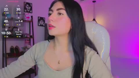 miller_vanessa_ online show from November 17, 8:20 pm