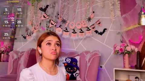 milleyjones_ online show from October 18, 9:38 pm