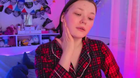 Millie online show from December 17, 5:33 am