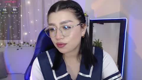 Mily online show from October 30, 7:04 pm