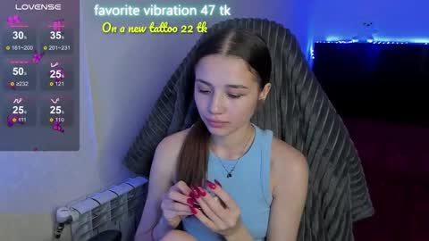 Snapshot of milyamess chatting on September 17, 5:22 pm Emily online show from September 17, 5:22 pm