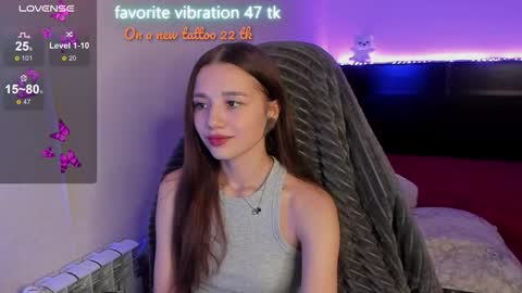 Snapshot of milyamess chatting on September 29, 6:24 pm Emily online show from September 29, 6:24 pm