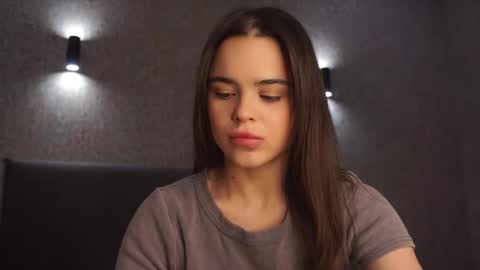 Linda online show from February 28, 1:43 pm