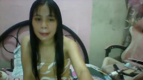 mimiyolove online show from February 5, 1:04 am