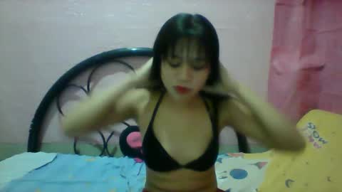 mimiyolove online show from March 3, 11:47 am