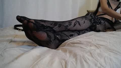 Snapshot of mindyourmanners_ chatting on October 21, 2:26 am mindyourmanners_ online show from October 21, 2:26 am