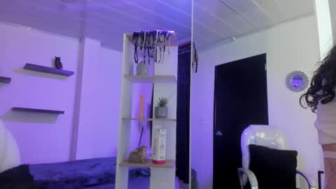 miniadelf online show from February 27, 9:14 pm