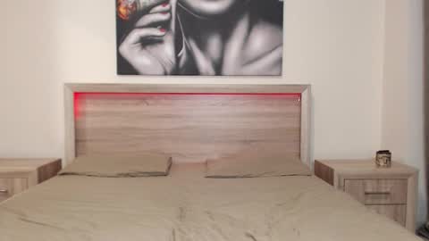 mira_jade online show from October 1, 5:40 pm