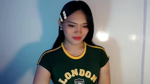 Snapshot of mira_luna222 chatting on January 13, 4:19 pm Mira Bella online show from January 13, 4:19 pm