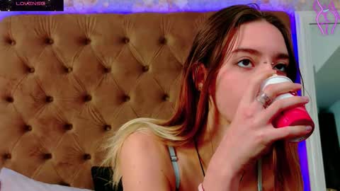 mira_lynxx online show from November 25, 5:20 am