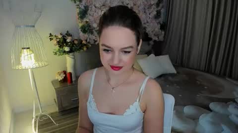 Emma online show from November 24, 7:49 pm