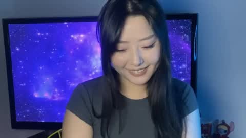Snapshot of mirafloat chatting on October 24, 2:35 pm mirafloat online show from October 24, 2:35 pm